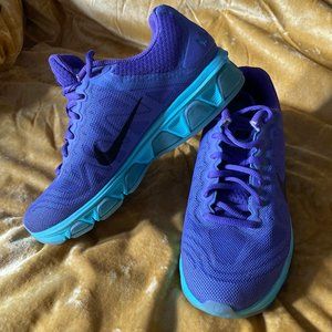 Nike Tailwind 7